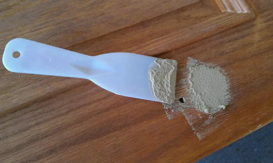 Wood Glue vs Wood Filler: What's The Difference? 5 wood filler