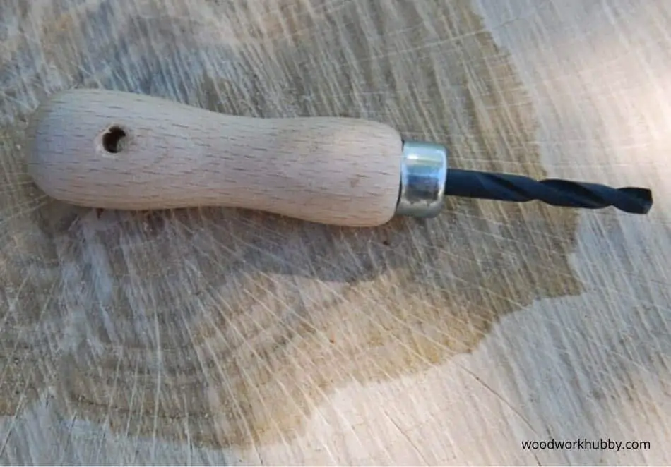 7 Ways To Cut A Hole In Wood WITHOUT Power Tools 4 Palm Drill