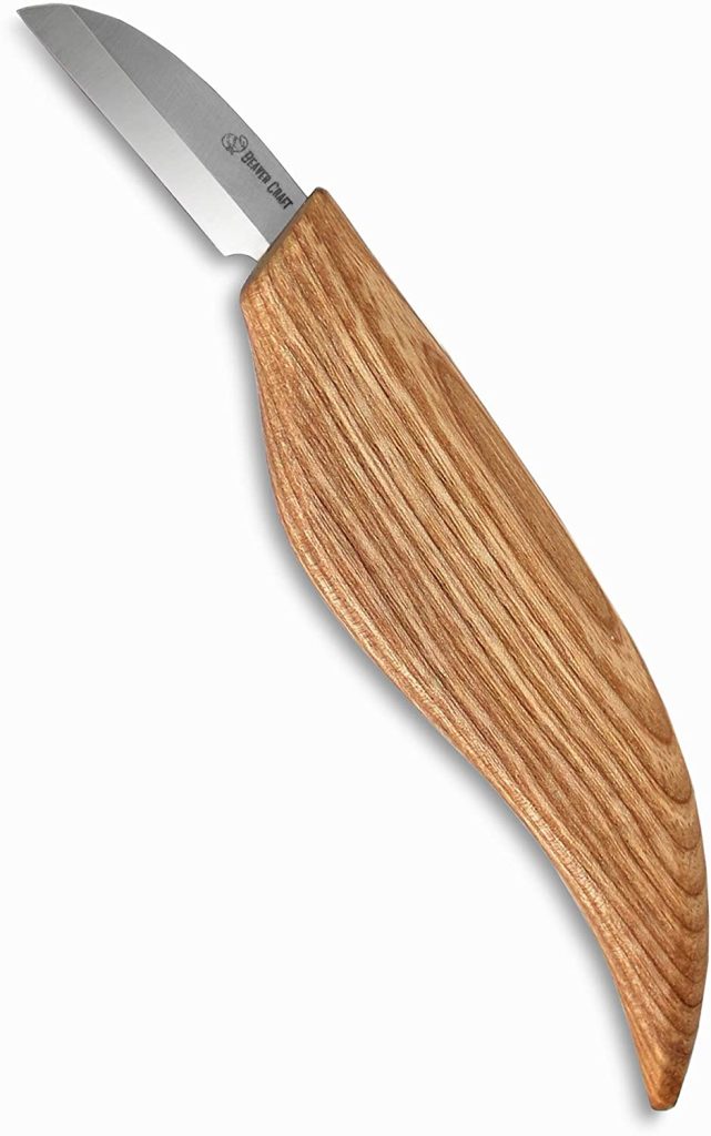 A cutting knife for wood carving